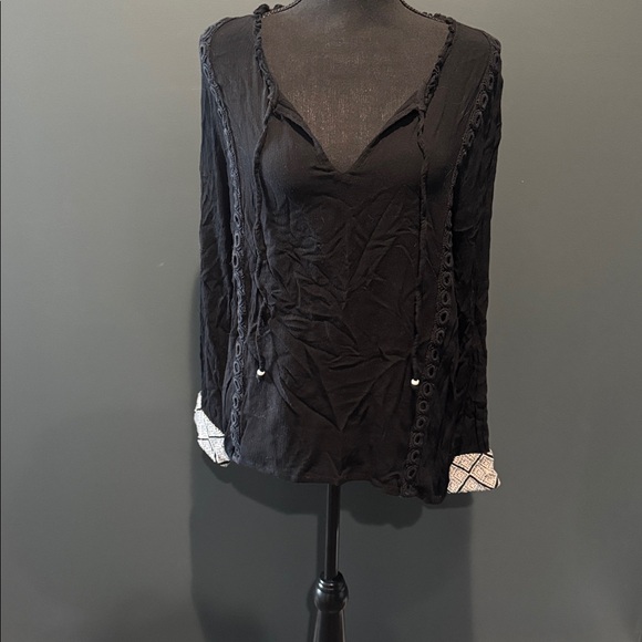 Charming Charlie Blouse - Picture 6 of 6